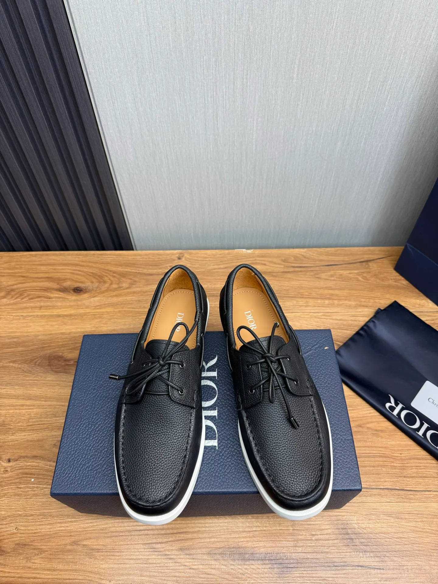 Men's shoes 💰560💰 [Dior] Men's official website na hot sale 🔥Imported cowhide + cowhide lining. Original rubber wear-resistant outsole. High quality shipment ⬆️Code number 38-44, (45 customized)